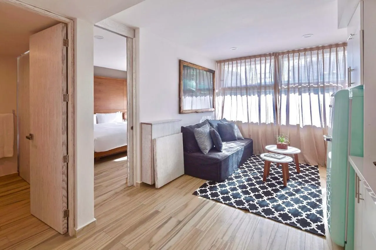 Newport House Playa Boutique Hotel Playa del Carmen